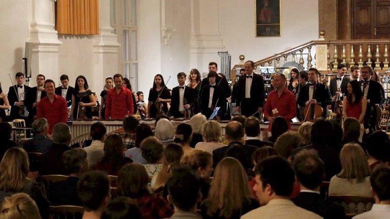 Orchestra Română de Tineret alături de Cvartetul Wave – Austria